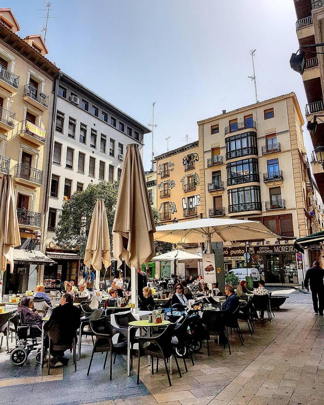 Apartamenticos Plaza Sas I Zaragoza Bagian luar foto